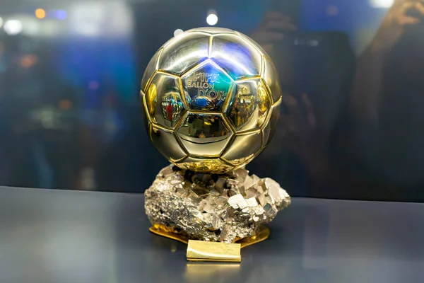 Ballon Golden Ball Award Best Soccer Player Season Prize Paris Стокове Фото