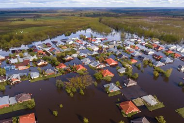 Floods. Flood. Streets, promenades and beach flooded. Rains. Storms. Storm. Tropical. Hurricane. Dead. Disappeared. Heavy rain. 2024. Cyclone. Kirk. Leslie. Milton. Berenice. Typhoon. Florida. Yucatan