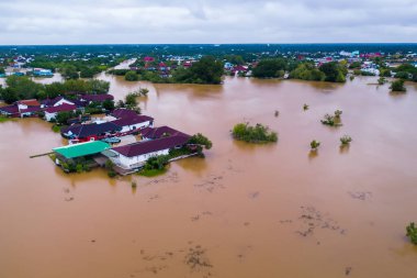 Floods. Flood. Streets, promenades and beach flooded. Rains. Storms. Storm. Tropical. Hurricane. Dead. Disappeared. Heavy rain. 2024. Cyclone. Kirk. Leslie. Milton. Berenice. Typhoon. Florida. Yucatan