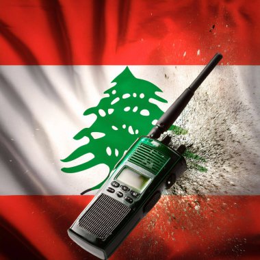 Telsiz konuşmaları. Lübnan bayrağı. Patlama oldu. Lübnan ve İsrail arasındaki çatışma. Hizbullah lideri, İsrail 'i Lübnan' a savaş açmamaya karşı uyardı. Taşınabilir radyolarda patlama oldu. Patlama çağrı cihazı.