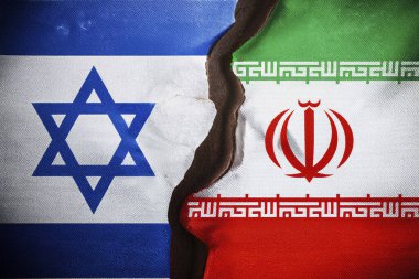 İsrail ve İran, Tel Aviv ve Herzliya 'dan başlatılan saldırılarla yoğunlaşan ve bölgesel ve uluslararası kaygılara yol açan bir çatışmayla karşı karşıya.