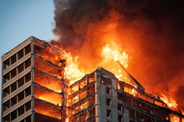 Israel and Iran clash in a conflict affecting civilians in Tel Aviv and Herzliya, with destroyed buildings. USA atack Iran. 18 June 2025