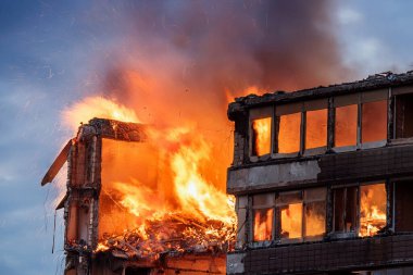 Israel and Iran clash in a conflict affecting civilians in Tel Aviv and Herzliya, with destroyed buildings. USA atack Iran. 18 June 2025