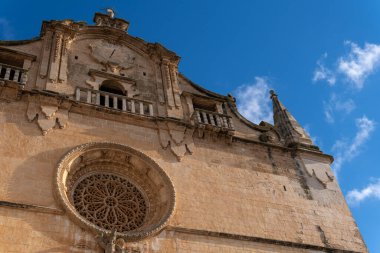 İspanya 'nın Felanitx kentindeki Sant Miquel kilisesinin ana cephesi.