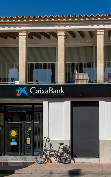 Portocolom España Abril 2023 Oficina Bancaria Del Banco Español Caixabank —  Fotos de Stock