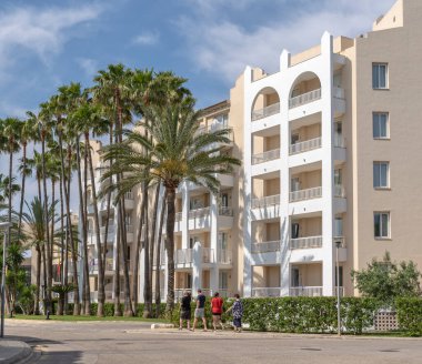 Sa Coma, İspanya; Haziran 03: 2023: Majorcan Coma, İspanya 'daki Protur Safari Parkı' nın ana cephesi