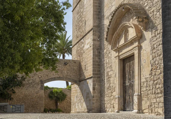 Huvudfasaden Den Katolska Församlingskyrkan Den Mallorca Staden Montuiri Spanien — Stockfoto