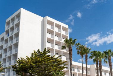 Cala Millor, İspanya; 18 Haziran 2023: Majorcan turizm beldesi Cala Millor, İspanya