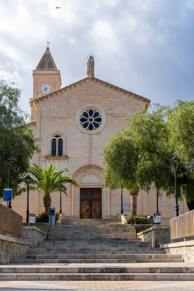 Portocristo Spain July 2023 Parish Church Majorcan Town Portocristo Summer — Stock Photo, Image