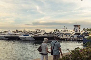 Palma de Mallorca, İspanya; Eylül 01: 2023: İspanya 'nın Mallorca adasındaki Puerto Portalları' ndaki marina genel görünümü