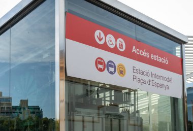 Palma de Mallorca, İspanya; 11 Eylül 2023: Palma de Mallorca 'daki otobüs ve tren istasyonu. İspanya