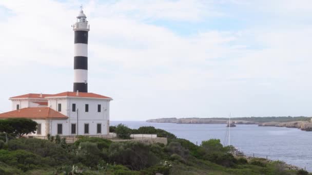 Mallorcan Portocolom Kasabasının Deniz Fenerinin Genel Manzarası Bir Kış Günü — Stok video
