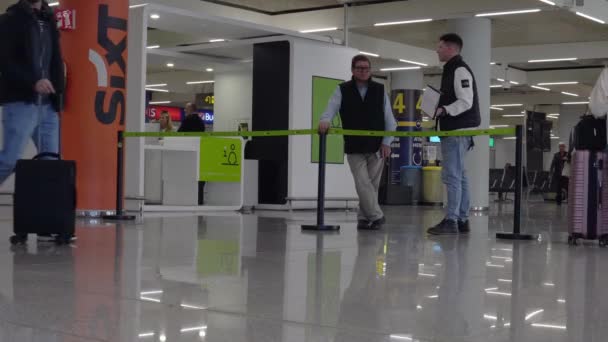 Palma Mallorca España Enero 2024 Terminal Llegadas Aeropuerto Palma Mallorca — Vídeos de Stock