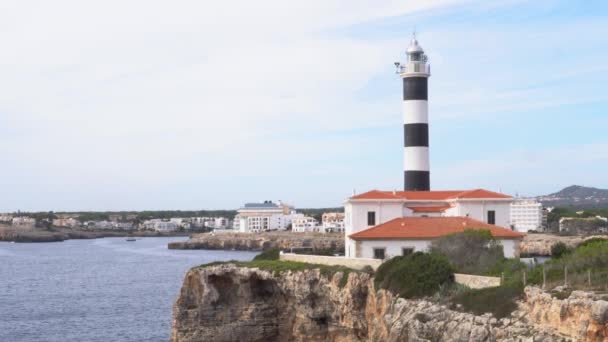 Mallorcan Portocolom Kasabasının Deniz Fenerinin Genel Manzarası Bir Kış Günü — Stok video