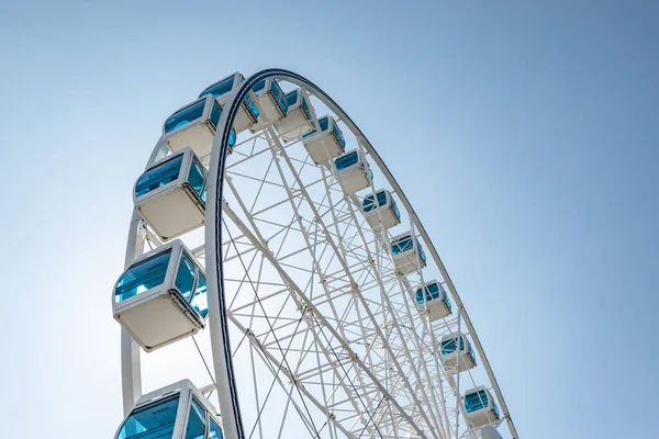 Roda Gigante Contra Céu Azul Atracção Helsinki Finlândia — Fotografia de Stock