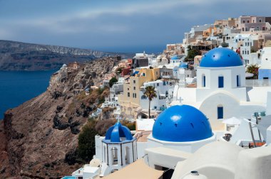 Santorini Yunanistan 'ın turizm beldesi depremlerle sarsıldı.
