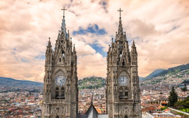 Bazilika del Voto Nacional, Quito Ekvador