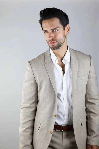 Hezký Muž Nosí Béžový Oblek Stock Fotografie