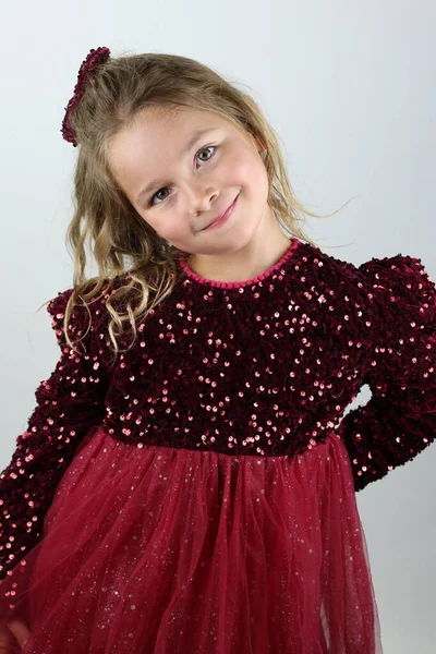 Portrét Rozkošný Předškoláci Dívka Která Nosí Oblek Svátek Vánoční Royalty Free Stock Fotografie