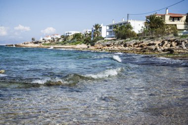 Yunanistan 'ın Aegina adasının yaz kıyılarının manzarası