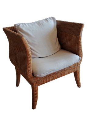 Beyaz arka plan üzerinde izole rattan koltuk