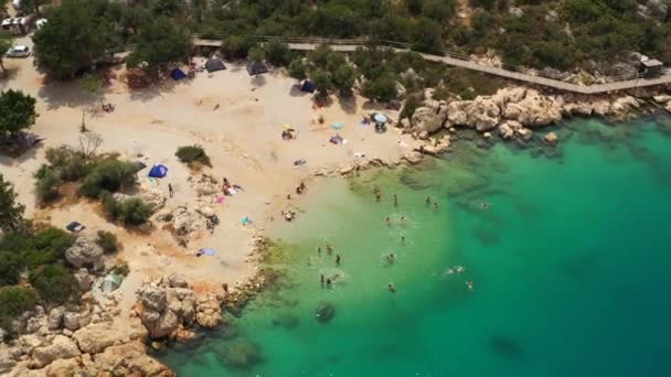 Kas Türkiye Küçük Bir Halk Plajı Akdeniz Türk Kıyılarındaki Sıcacık — Stok video