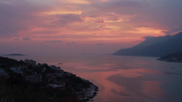 Piękny Zachód Słońca Małym Śródziemnomorskim Miasteczku Nad Morzem Kas Turcja — Wideo stockowe