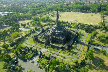 Bajra Sandhi Anıtı hava manzaralı, Bali 'de tarihi bir yer. Bali kültürü ve mirası geleneksel mimari