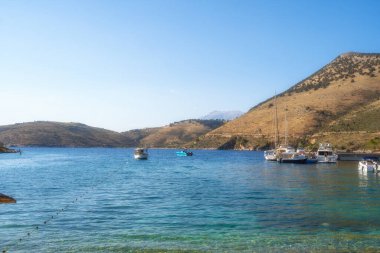Arnavutluk 'ta Porto Palermo' nun güzel manzarası.