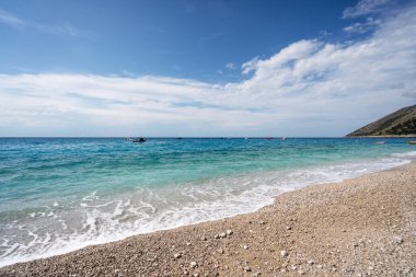 Yeşil Sahildeki Dhermi Panoraması