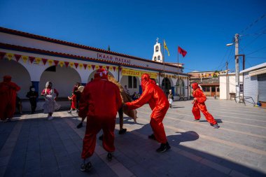 Arnavutluk 'un Vlora kenti - 5 Mayıs 2024: Arnavutluk' un Vlora kasabasında Paskalya festivali