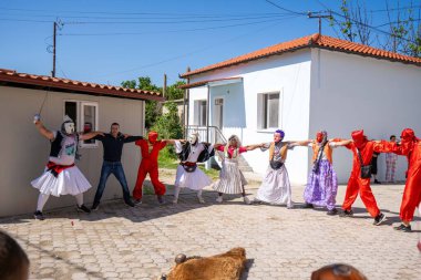 Arnavutluk 'un Vlora kenti - 5 Mayıs 2024: Arnavutluk' un Vlora kasabasında Paskalya festivali