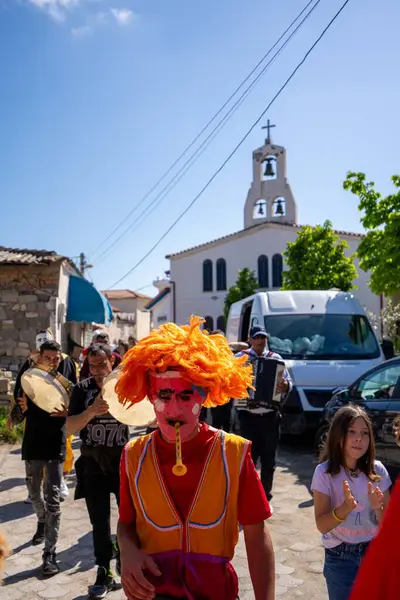 Arnavutluk 'un Vlora kenti - 5 Mayıs 2024: Arnavutluk' un Vlora kasabasında Paskalya festivali