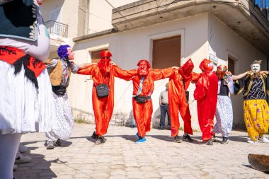 Arnavutluk 'un Vlora kenti - 5 Mayıs 2024: Arnavutluk' un Vlora kasabasında Paskalya festivali