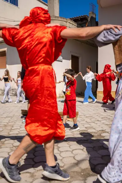 Arnavutluk 'un Vlora kenti - 5 Mayıs 2024: Arnavutluk' un Vlora kasabasında Paskalya festivali