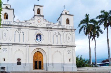 Auchapan, El Salvador 'daki Varsayım Cemaatimizin Leydisi.