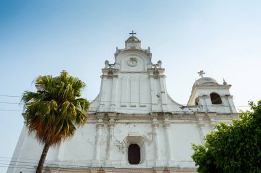 Hüzünlü Meryem Kilisesi, Sonsonat El Salvador