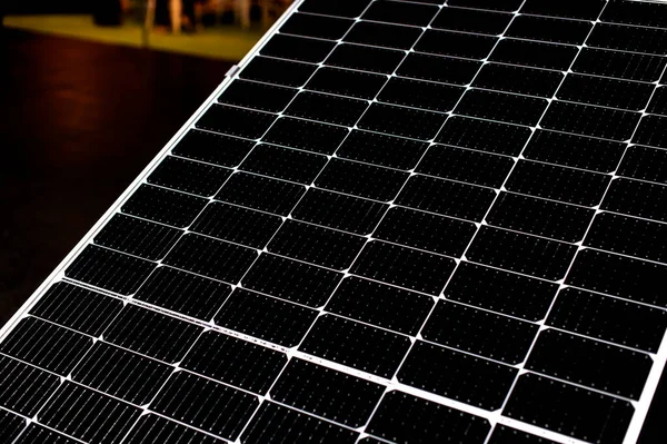 Zbliżenie Czarnej Struktury Panelu Słonecznego — Zdjęcie stockowe