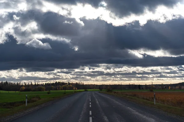 Dramatic Sky Dark Rain Clouds Asphalt Country Road Autumn Landscape — Stock Photo, Image