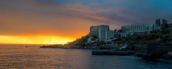 Solnedgång Sao Martinho Lidos Kustpromenad Funchal Solig Vinterdag Februari — Stockfoto