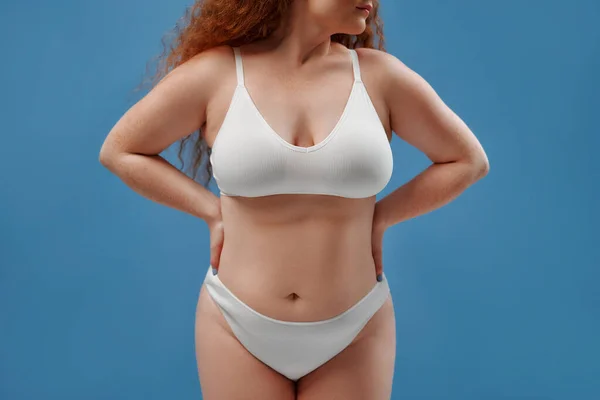 Young Pretty Redhead Size Plump Woman Celebrating Her Natural Body — Stock Photo, Image