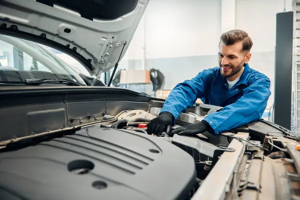 Two Service Mechanics Inspect Car Receiving Diagnostic Results Repair Service — Stock Photo, Image