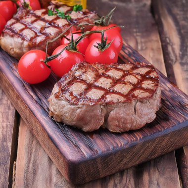 Baharatlı ızgara biftek.