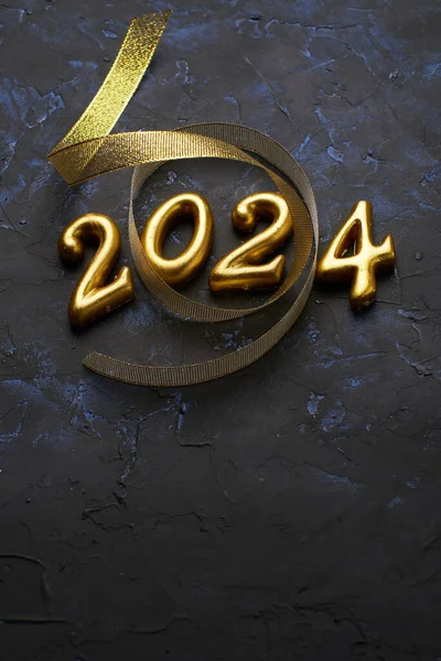 Απλή Φωτογραφία Του Νέου Έτους 2024 Χρυσούς Αριθμούς Και Σκούρο — Φωτογραφία Αρχείου