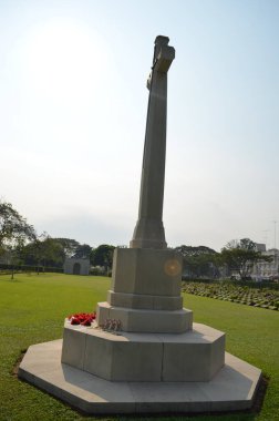 Parktaki savaş anıtı.