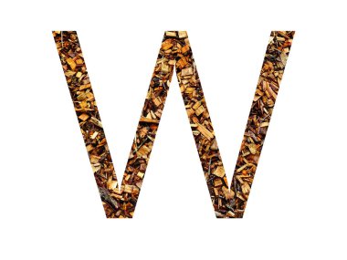 Kahverengi ahşap öğütücüden yapılmış alfabenin W harfi, beyaz arka planda izole edilmiş.