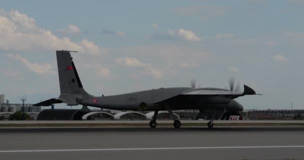 Konya Turcja Czerwiec 2022 Ogromny Nowoczesny Wojskowy Dron Używany Bombardowania — Wideo stockowe