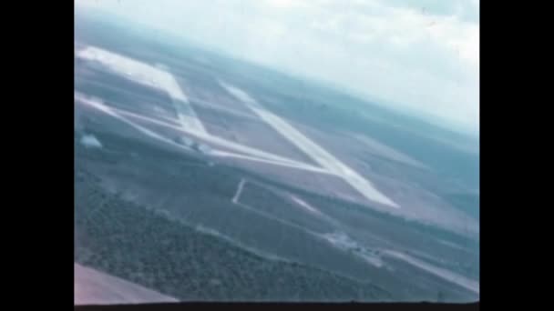 Объединяет Военный Аэропорт Ввс Сша Холодной Войны Точки Зрения Летчика — стоковое видео