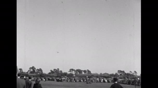 ファーンボロー航空ショー1950年頃イギリスサンダース ローズSr世界初のジェット推進水上機戦闘機の試作機 冷戦のオリジナルアーカイブ映像 — ストック動画