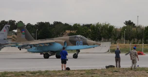 Konya Turkey Juni 2022 Vintage Fighter Jet Militär Flygplats Med — Stockvideo
